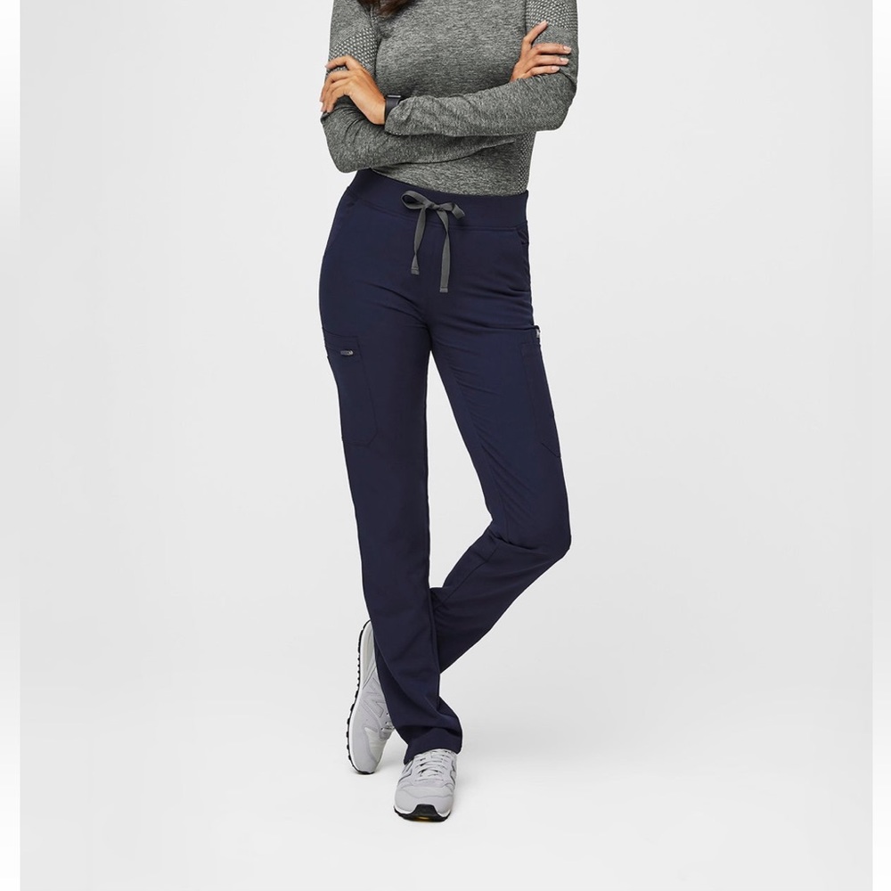 FIGS Yola skinny scrub pant 2.0 in Navy